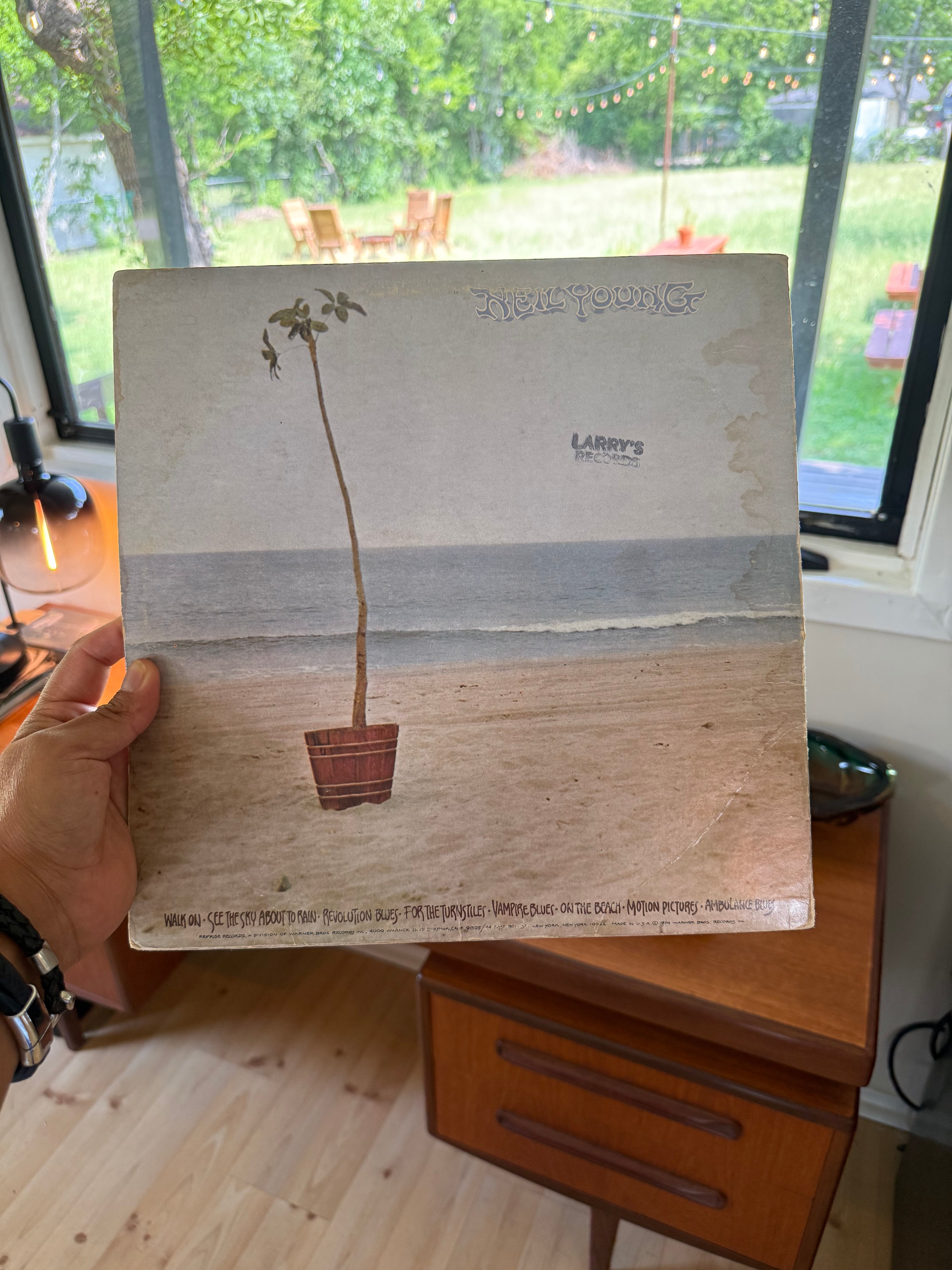 Neil Young - On The Beach [1974]