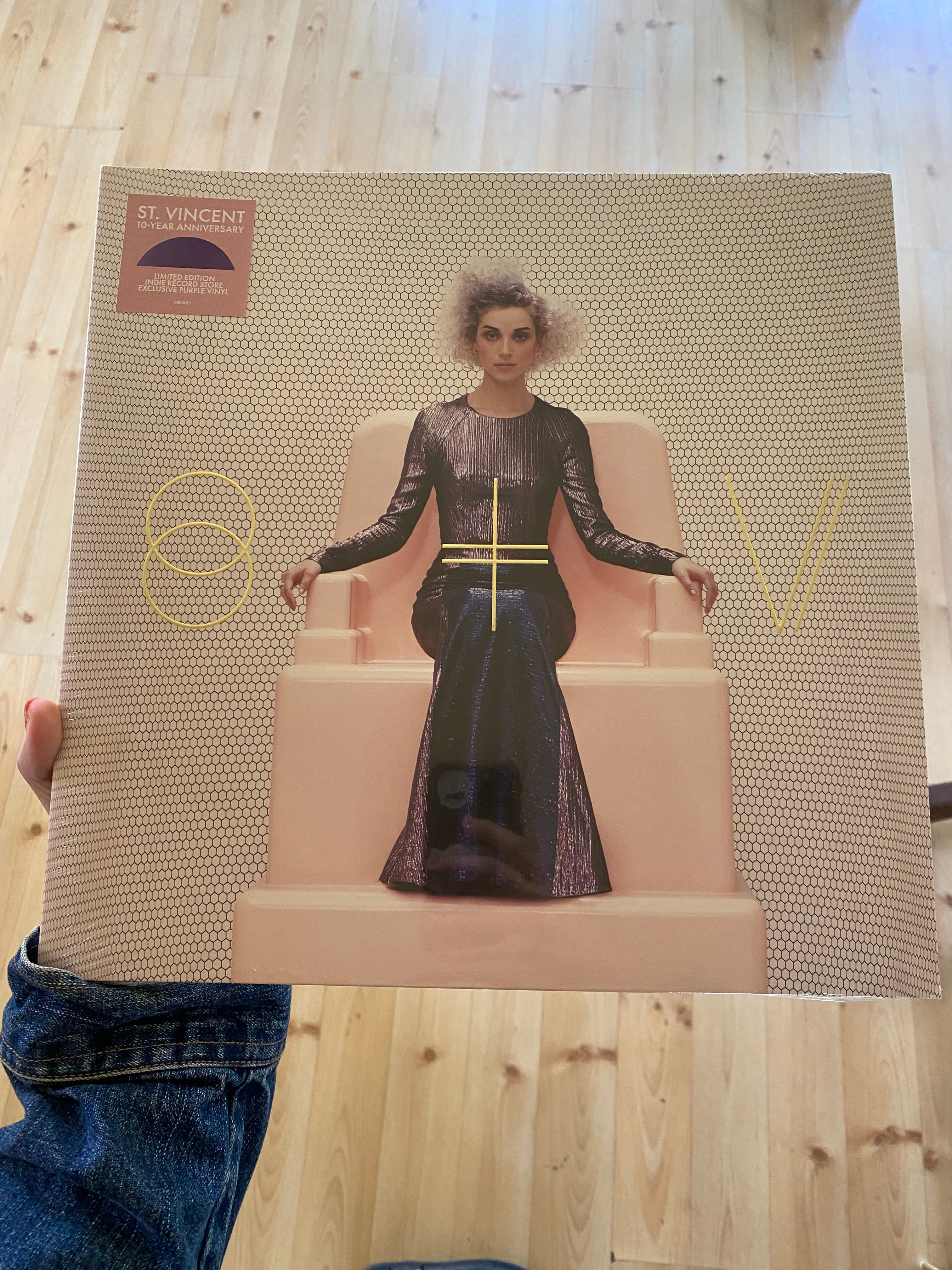 St.Vincent - S / T